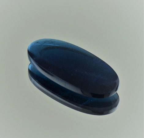 Indigolith Turmalin Cabochon oval dunkelblau 16,73 ct Indigolith Turmalin Cabochon oval dunkelblau 16,73 ct