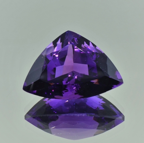 Amethyst Trillion intensives Violett 25,76 ct Amethyst Trillion intensives Violett 25,76 ct