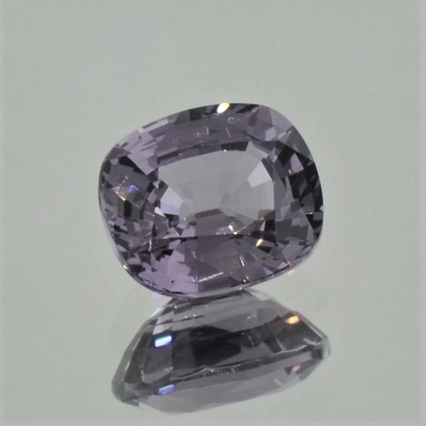 Spinell antik gräulich-zartlila 3,23 ct