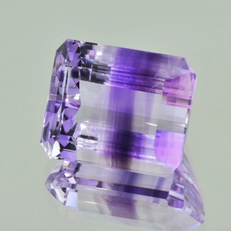 Bicolor Quarz octagon farblos+violett 37,75 ct Bicolor Quarz octagon farblos+violett 37,75 ct