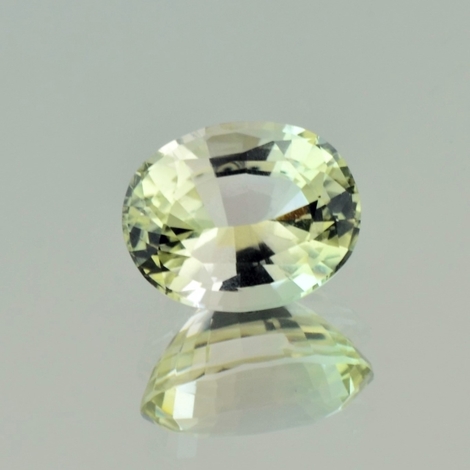 Tourmaline oval helles yellow green 4.48 ct.