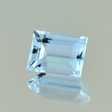 Aquamarin, Rechteck facettiert (3,76 ct.) aus Brasilien Aquamarin, Rechteck facettiert (3,76 ct.) aus Brasilien