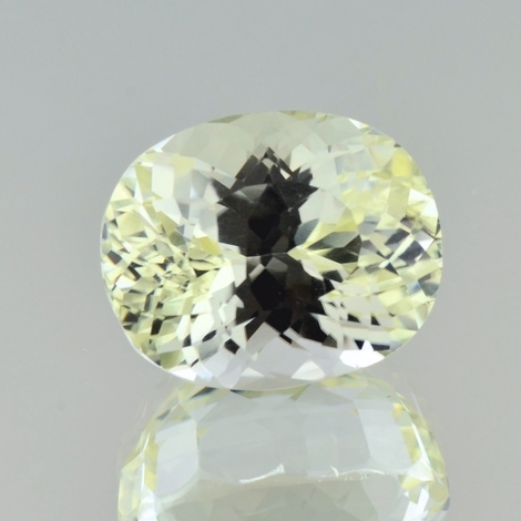 Triphan (Spodumen), Oval facettiert (37,58 ct.) aus Afghanistan Triphan (Spodumen), Oval facettiert (37,58 ct.) aus Afghanistan