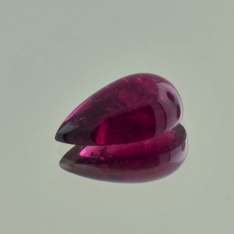 Rubellit Turmalin Cabochon Tropfen purpurrot 11,63 ct Rubellit Turmalin Cabochon Tropfen purpurrot 11,63 ct