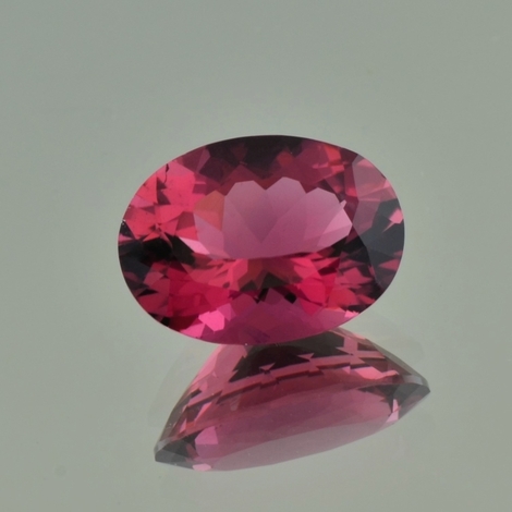Rubellit Turmalin oval rot 7,17 ct Rubellit Turmalin oval rot 7,17 ct