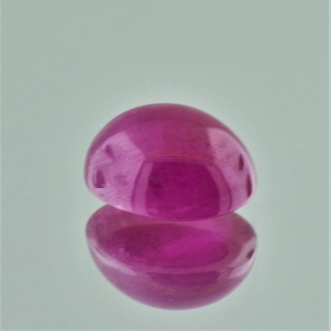 Rubin, Oval Cabochon (6,32 ct.) aus Burma (Myanmar)