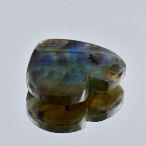 Labradorite heart 39.24 ct Labradorite heart 39.24 ct