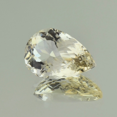 Edelberyll Tropfen zartgelb 14,08 ct