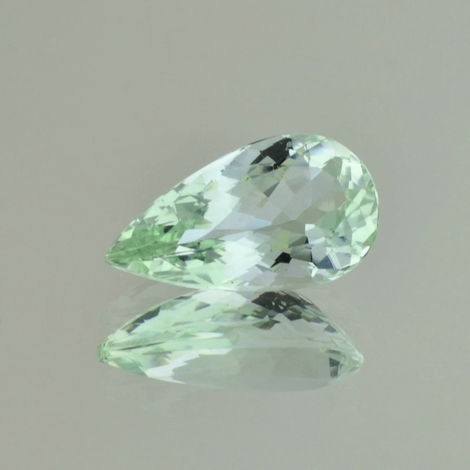 Edelberyll Tropfen hellgrün 4,11 ct