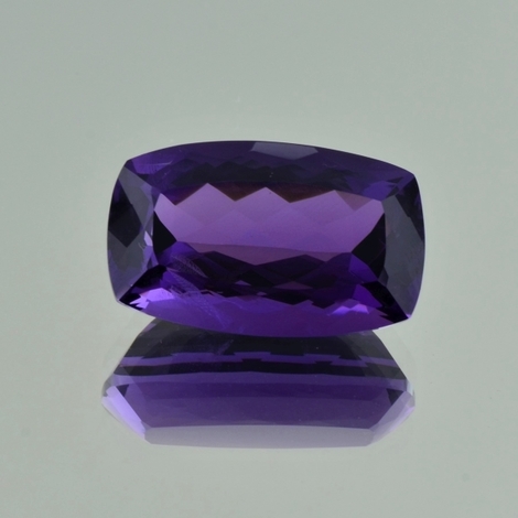 Amethyst cushion violet 18.72 ct