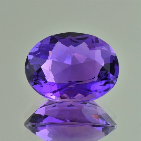 Amethyst oval violett 22,42 ct Amethyst oval violett 22,42 ct