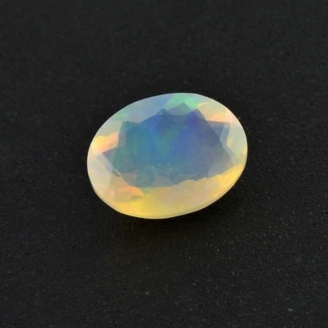 Edelopal oval facettiert 1,49 ct Edelopal oval facettiert 1,49 ct
