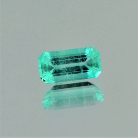 Emerald octagon light green 1.20 ct