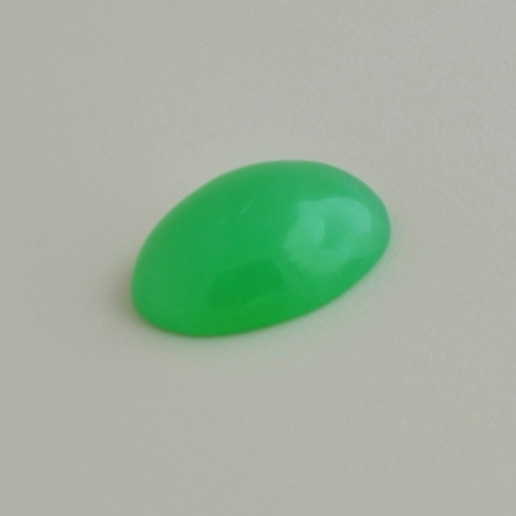 Chrysoprase cabochon oval green 4.64 ct