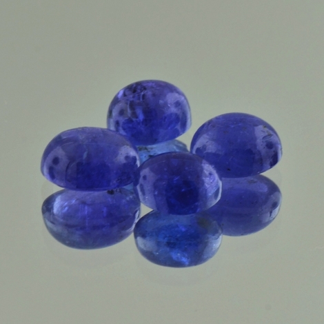 Tansanit Lot, Oval Cabochon (15,82 ct.) aus Tansania (Merelani Hills) Tansanit Lot, Oval Cabochon (15,82 ct.) aus Tansania (Merelani Hills)