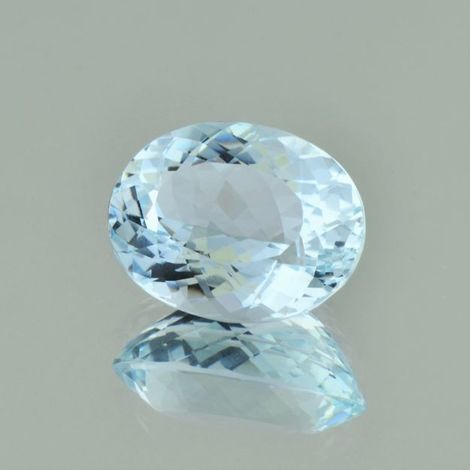 Aquamarin oval hellblau 10,68 ct Aquamarin oval hellblau 10,68 ct