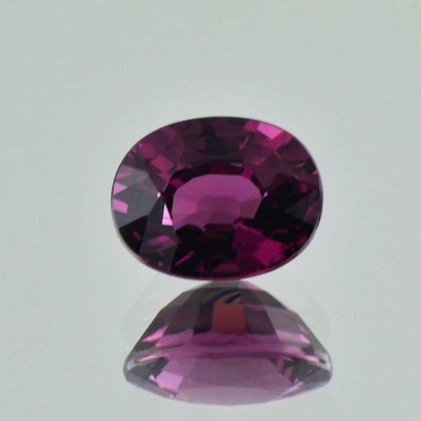 Rhodolith Granat oval purpurrot 3,99 ct