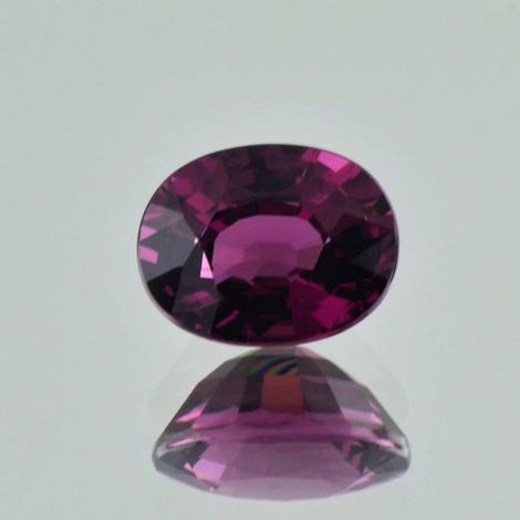 Granat - Rhodolith, Oval facettiert (3,99 ct.) aus Tansania