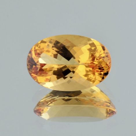 Imperial Topas, Oval facettiert (13,68 ct.) aus Brasilien (Ouro Preto, Capao Mine)