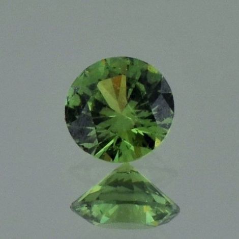 Demantoid Granat rund grün 0,75 ct Demantoid Granat rund grün 0,75 ct