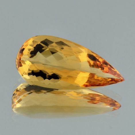 Imperial-Topas Tropfen orangegelb unbehandelt 21,65 ct Imperial-Topas Tropfen orangegelb unbehandelt 21,65 ct