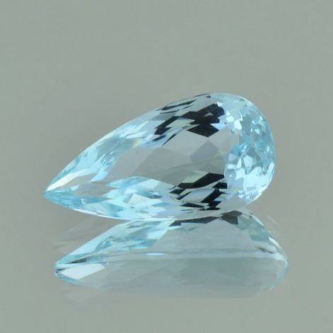 Aquamarin Tropfen hellblau unbehandelt 8,71 ct Aquamarin Tropfen hellblau unbehandelt 8,71 ct