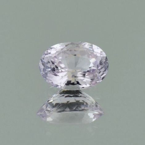 Saphir, Oval facettiert (2,71 ct.) aus Sri Lanka Saphir, Oval facettiert (2,71 ct.) aus Sri Lanka