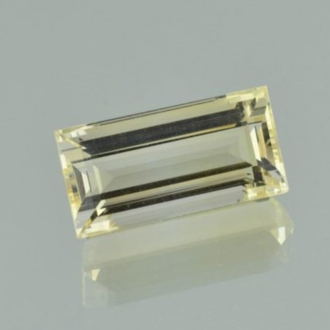 Skapolith Baguette hellgelb unbehandelt 17,22 ct