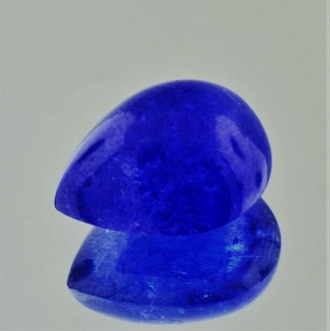 Tansanit, Tropfen Cabochon (11,30 ct.) aus Tansania (Merelani Hills) Tansanit, Tropfen Cabochon (11,30 ct.) aus Tansania (Merelani Hills)