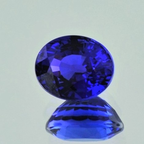 Tanzanite oval intense blue 5.39 ct