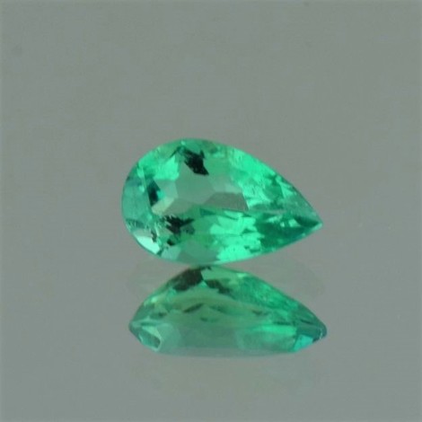 Emerald pear green 1.12 ct