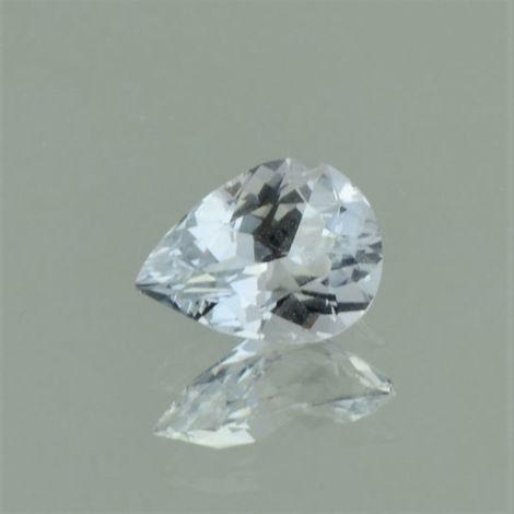 Saphir, Tropfen facettiert (2,55 ct.) aus Sri Lanka Saphir, Tropfen facettiert (2,55 ct.) aus Sri Lanka