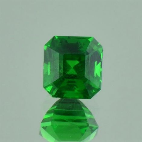 Tsavorite Garnet octagon intense green 2.03 ct