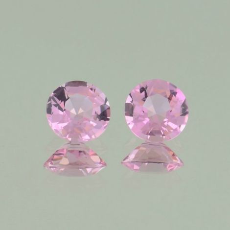 Turmalin Duo, Rund facettiert (3,37 ct.) aus Mosambik Turmalin Duo, Rund facettiert (3,37 ct.) aus Mosambik
