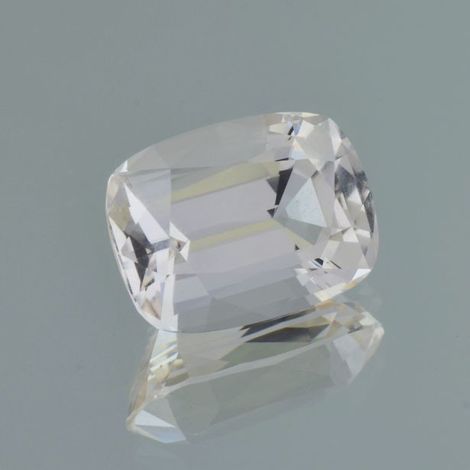 Topas, Antikoval facettiert (19,63 ct.) aus Pakistan