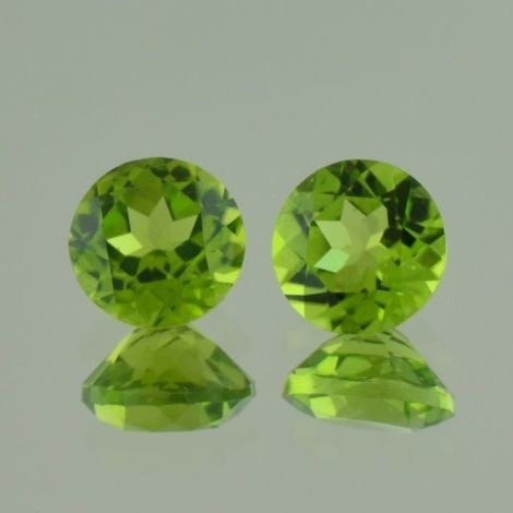 Peridot Duo rund grün 4,61 ct Peridot Duo rund grün 4,61 ct