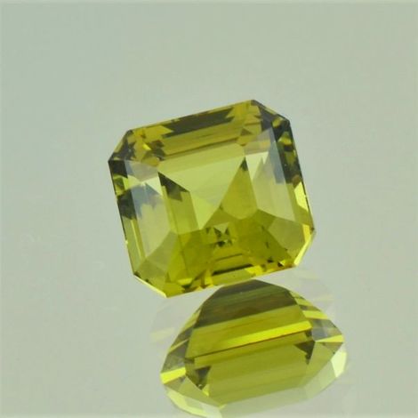 Chrysoberyll, Achteck facettiert (3,78 ct.) aus Sri Lanka Chrysoberyll, Achteck facettiert (3,78 ct.) aus Sri Lanka