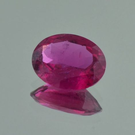 Rubellit, Oval facettiert (7,07 ct.) aus Afrika