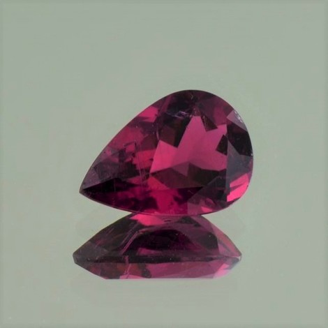 Rubellit Turmalin Tropfen rot 3,64 ct Rubellit Turmalin Tropfen rot 3,64 ct