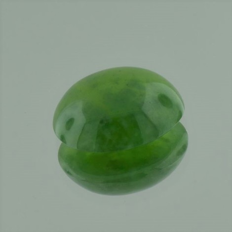 Vesuvian (Idokras), Oval Cabochon (26,53 ct.) aus Pakistan Vesuvian (Idokras), Oval Cabochon (26,53 ct.) aus Pakistan
