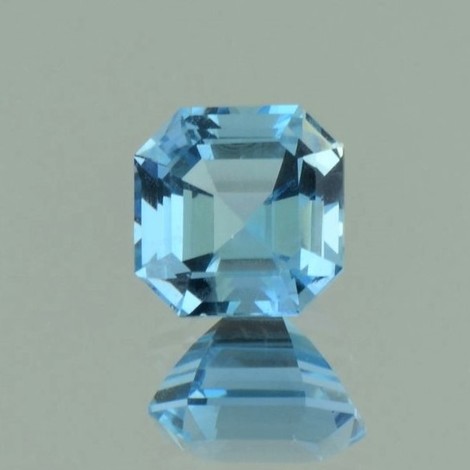 Aquamarine octagon light blue 2.07 ct Aquamarine octagon light blue 2.07 ct