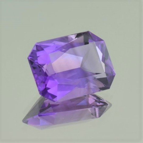 Amethyst octagon intense lilac 17.05 ct