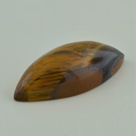 Tigerauge, Navette Cabochon (69,83 ct.) aus Afrika