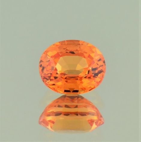 Mandarin-Granat oval intensives Orange 2,63 ct Mandarin-Granat oval intensives Orange 2,63 ct