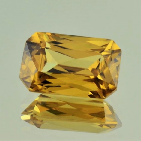 Zircon octagon yellow untreated 19.47 ct