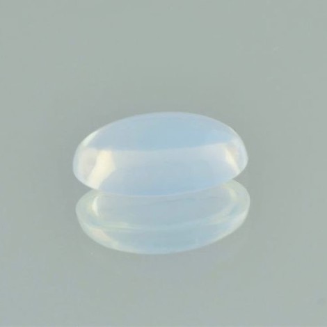 Moonstone cabochon oval bläulich-weiss 4.04 ct