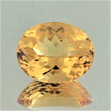 Imperial Topas, Oval facettiert (21,37 ct.) aus Brasilien (Ouro Preto, Capao Mine)