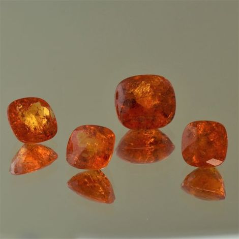Mandarin Granat Lot, Antik (21,86 ct.) aus Tansania (Loliondo) Mandarin Granat Lot, Antik (21,86 ct.) aus Tansania (Loliondo)