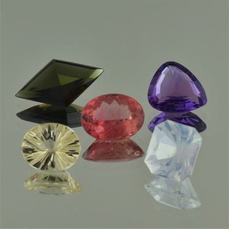Mixed Lot facettiert multicolor 24,04 ct Mixed Lot facettiert multicolor 24,04 ct