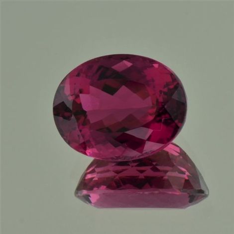 Rubellit Turmalin oval purpurrot 10,30 ct